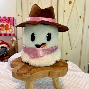 Ghost Cowgirl Halloween Plush
Cowboy Hat Bandana Cute Plush Hat and Scarf
NEW